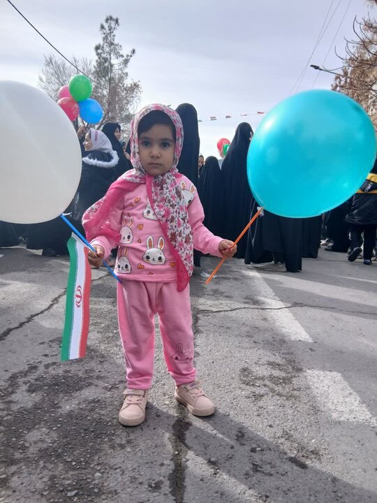 تصاویر/ یوم الله راهپیمایی 22 بهمن در نوش آباد