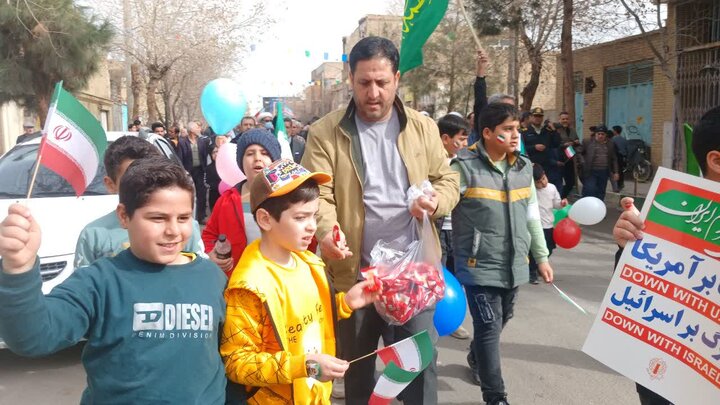 تصاویر/ یوم الله راهپیمایی 22 بهمن در نوش آباد