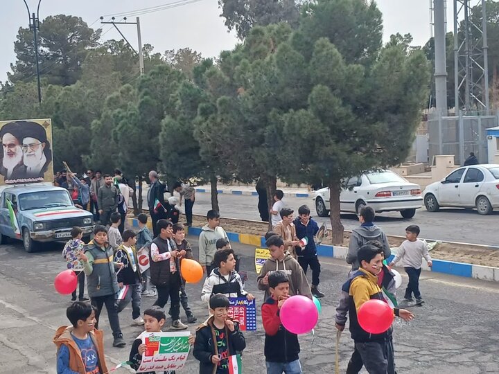 تصاویر/ یوم الله راهپیمایی 22 بهمن در نوش آباد