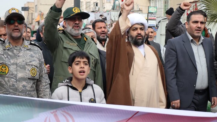 تصاویر/ مردم باقرشهر و کهریزک بار دیگر وفاداری خود را به انقلاب نشان دادند