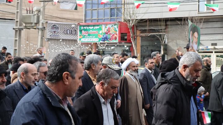 تصاویر/ مردم باقرشهر و کهریزک بار دیگر وفاداری خود را به انقلاب نشان دادند