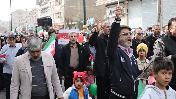 تصاویر/ مردم باقرشهر و کهریزک بار دیگر وفاداری خود را به انقلاب نشان دادند