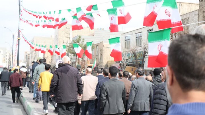 تصاویر/ مردم باقرشهر و کهریزک بار دیگر وفاداری خود را به انقلاب نشان دادند