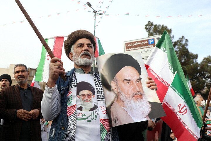 تصاویر/ حضور پر شور مردم فم در راهپیمایی دشمن‌شکن ۲۲ بهمن