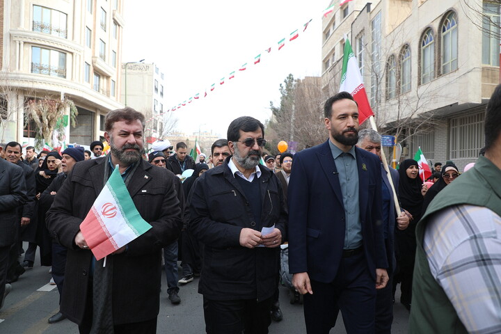 تصاویر/ حضور پر شور مردم فم در راهپیمایی دشمن‌شکن ۲۲ بهمن