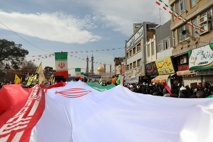 تصاویر/ حضور پر شور مردم فم در راهپیمایی دشمن‌شکن ۲۲ بهمن