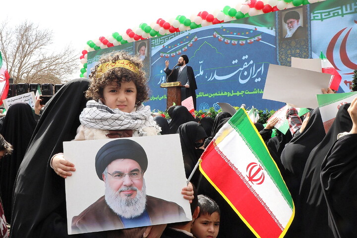 تصاویر/ حضور پر شور مردم فم در راهپیمایی دشمن‌شکن ۲۲ بهمن