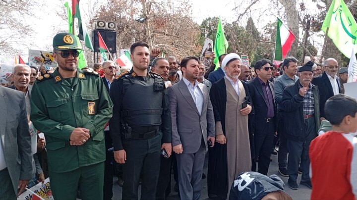 تصاویر/ مراسم راهپیمایی یوم‌الله ۲۲ بهمن در شهر ماهان