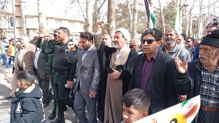 تصاویر/ مراسم راهپیمایی یوم‌الله ۲۲ بهمن در شهر ماهان