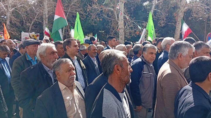 تصاویر/ مراسم راهپیمایی یوم‌الله ۲۲ بهمن در شهر ماهان