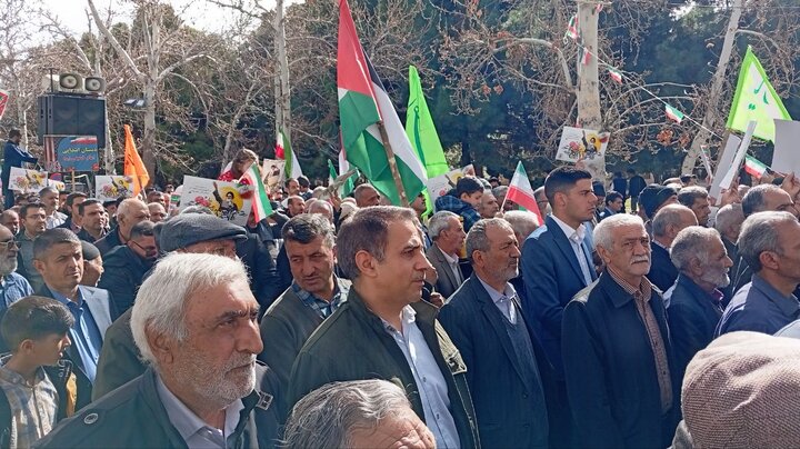 تصاویر/ مراسم راهپیمایی یوم‌الله ۲۲ بهمن در شهر ماهان