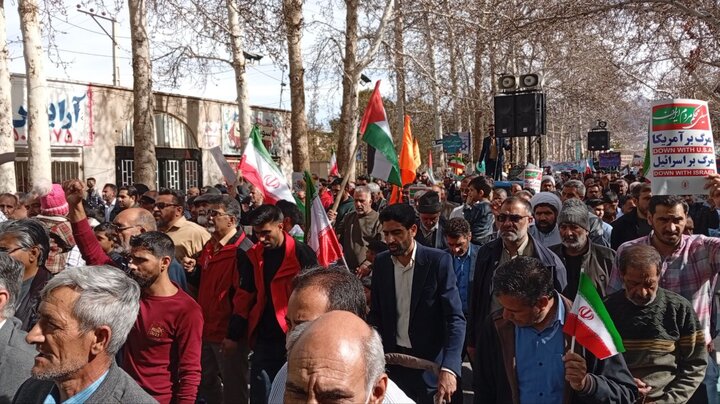 تصاویر/ مراسم راهپیمایی یوم‌الله ۲۲ بهمن در شهر ماهان