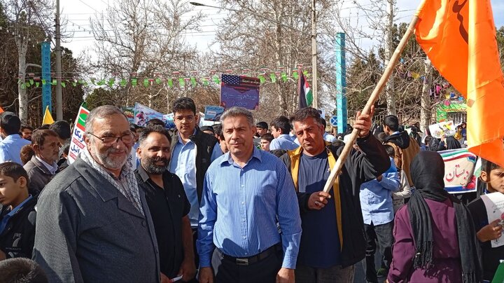 تصاویر/ مراسم راهپیمایی یوم‌الله ۲۲ بهمن در شهر ماهان