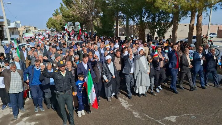 تصاویر/ مراسم راهپیمایی یوم‌الله ۲۲ بهمن شهر کشکوئیه