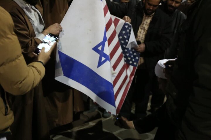 قم المقدسہ میں اردو طلاب کا عظیم اجتماع؛ انقلابِ اسلامی اور رہبرِ معظم سے تجدیدِ عہد، اسلام آباد دھماکے کی مذمت