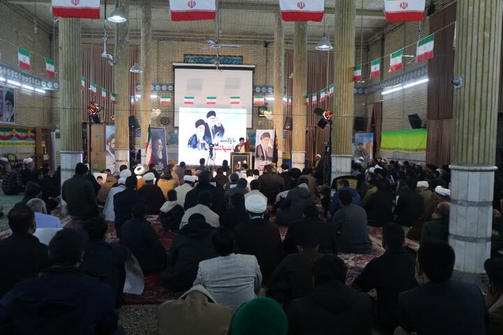 تصاویر/ قم المقدسہ میں اردو طلاب کا عظیم اجتماع؛ انقلابِ اسلامی اور رہبرِ معظم سے تجدیدِ عہد، اسلام آباد دھماکے کی مذمت