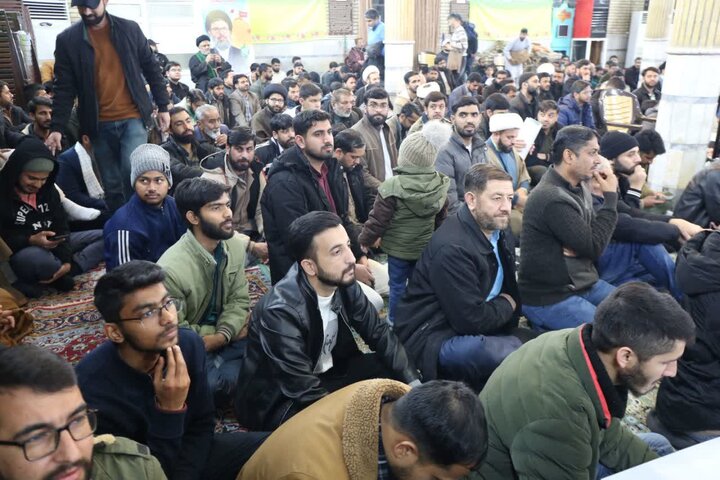 قم المقدسہ میں اردو طلاب کا عظیم اجتماع؛ انقلابِ اسلامی اور رہبرِ معظم سے تجدیدِ عہد، اسلام آباد دھماکے کی مذمت