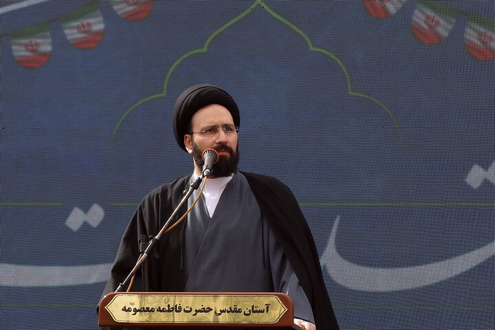 تصاویر/ راهپیمایی  پر شور مردم قم در روز ۲۲ بهمن