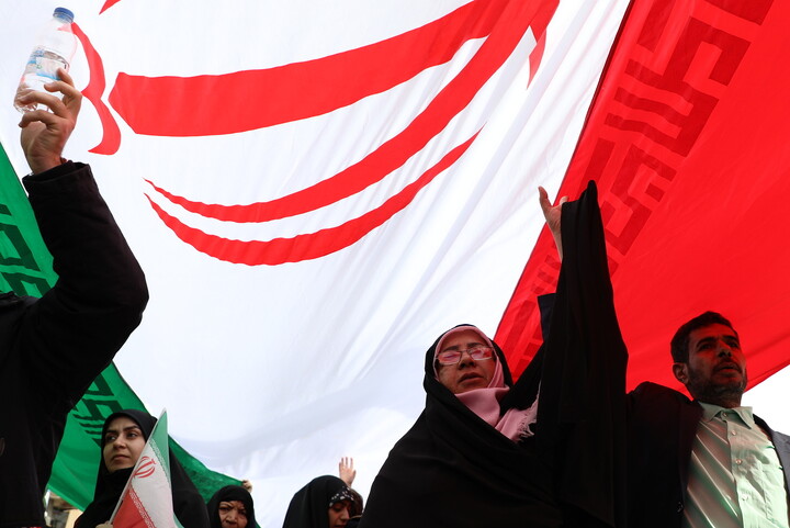 تصاویر/ راهپیمایی  پر شور مردم قم در روز ۲۲ بهمن