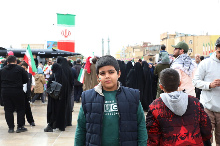 تصاویر/ راهپیمایی  پر شور مردم قم در روز ۲۲ بهمن