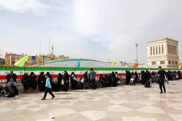 تصاویر/ راهپیمایی  پر شور مردم قم در روز ۲۲ بهمن