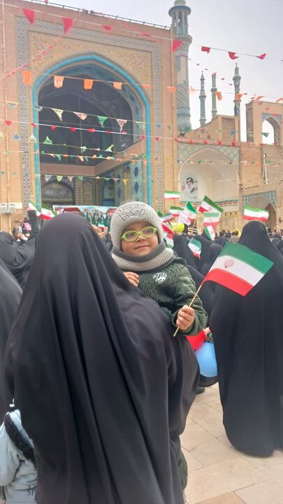 تصاویر/حضور انقلابی و پرشور مردم منطقه اردهال در راهپیمایی۲۲ بهمن