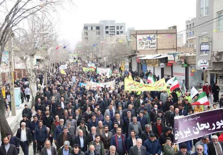 تصاویر / لبیک مردم اسدآباد به ندای رهبر معظم انقلاب