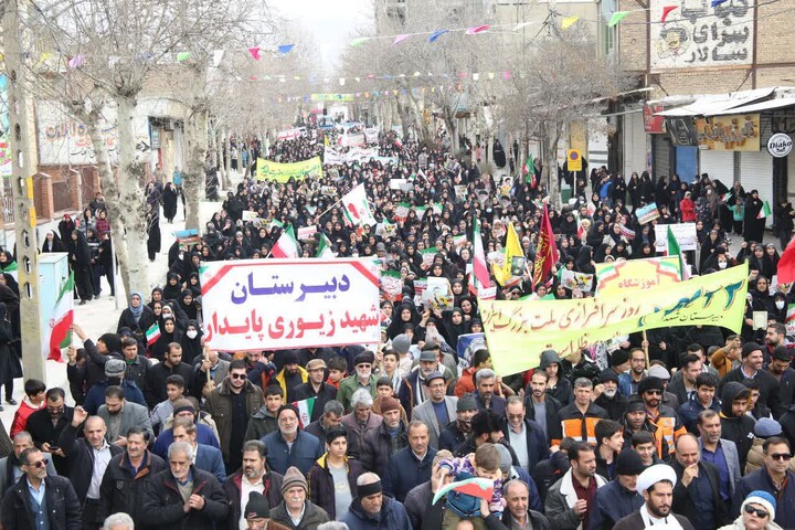 تصاویر / لبیک مردم اسدآباد به ندای رهبر معظم انقلاب