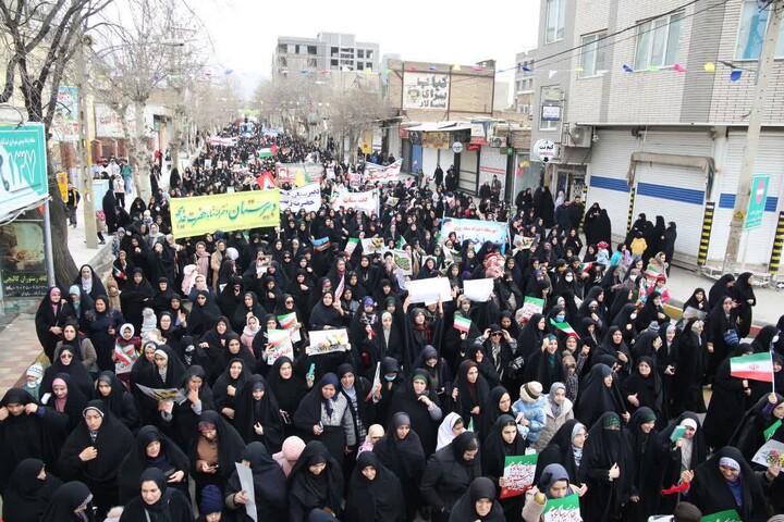 تصاویر / لبیک مردم اسدآباد به ندای رهبر معظم انقلاب