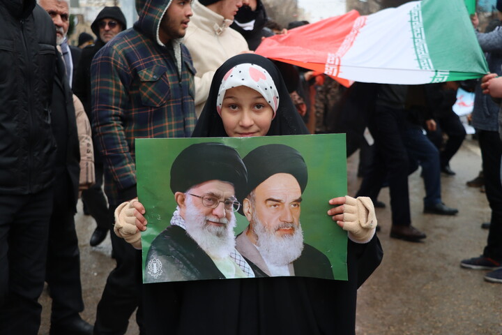 تصاویر/ حماسه حضور مردم اردبیل در راهپیمایی ۲۲ بهمن ماه ۱۴۰۴