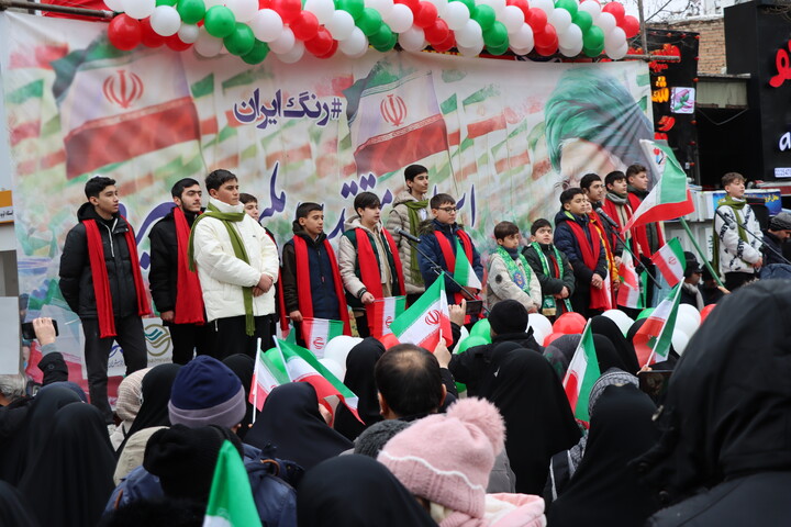 تصاویر/ حماسه حضور مردم اردبیل در راهپیمایی ۲۲ بهمن ماه ۱۴۰۴