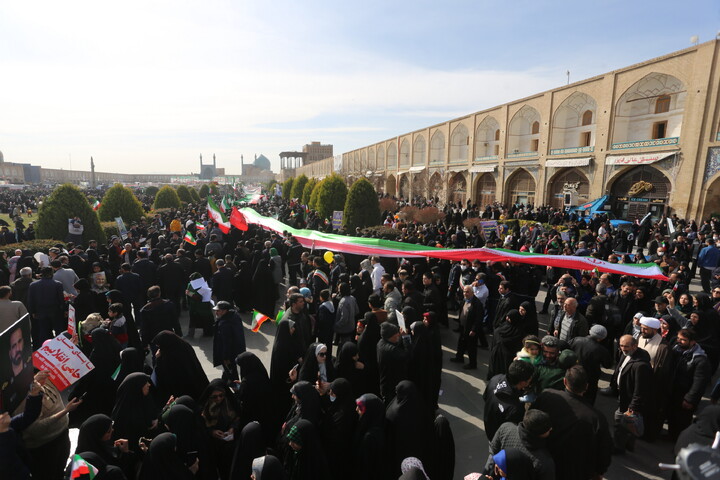 تصاویر / راهپیمایی یوم‌الله ۲۲ بهمن در اصفهان