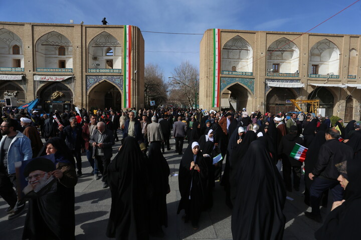تصاویر / راهپیمایی یوم‌الله ۲۲ بهمن در اصفهان