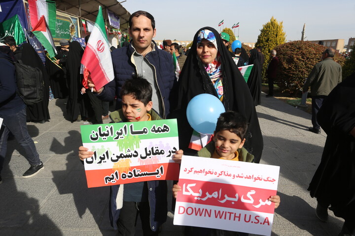 تصاویر / راهپیمایی یوم‌الله ۲۲ بهمن در اصفهان