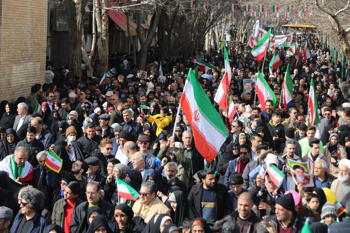 تصاویر / راهپیمایی یوم‌الله ۲۲ بهمن در اصفهان