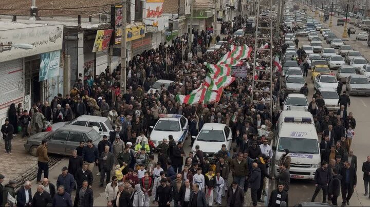 تصاویر / حضور مردم شهر اقبالیه قزوین ،محمدیه ومهرگان در مراسم راهپیمایی یوم الله 22 بهمن