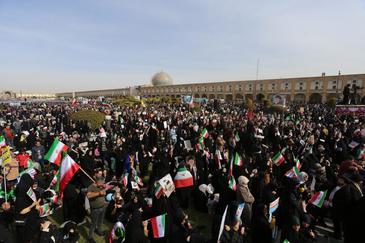 تصاویر / راهپیمایی یوم‌الله ۲۲ بهمن در اصفهان