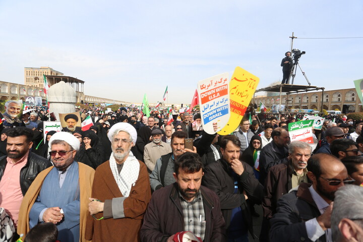 تصاویر / راهپیمایی یوم‌الله ۲۲ بهمن در اصفهان