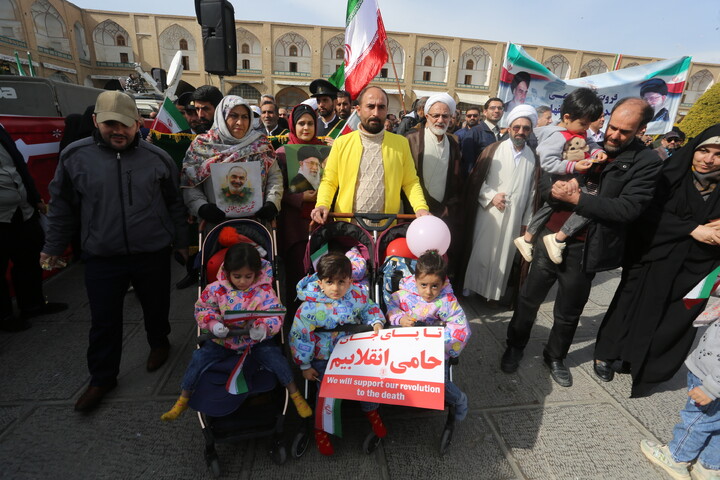 تصاویر / راهپیمایی یوم‌الله ۲۲ بهمن در اصفهان