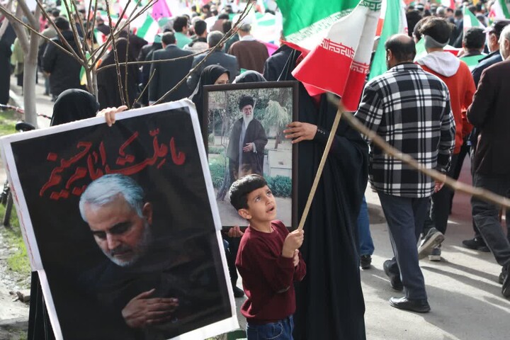 تصاویر/ جشن چهل و هفتمین سالروز پیروزی انقلاب و راهپیمایی یوم‌الله ۲۲ بهمن در سمنان