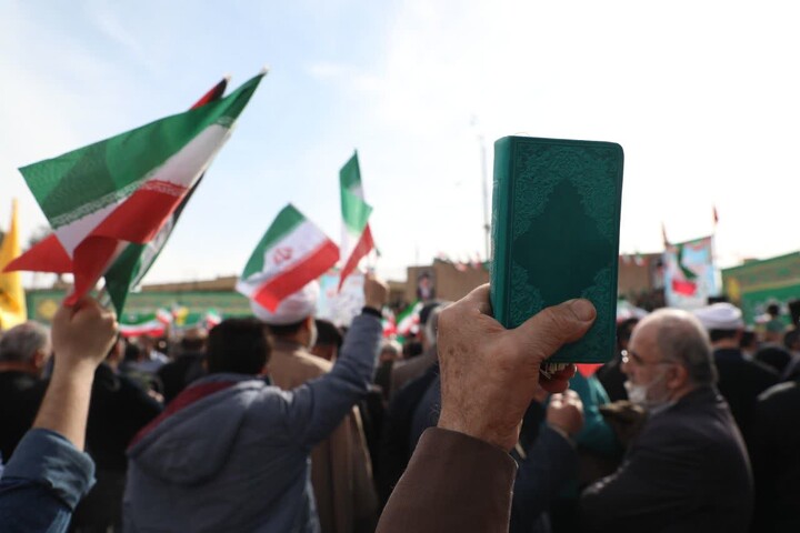 تصاویر/ جشن چهل و هفتمین سالروز پیروزی انقلاب و راهپیمایی یوم‌الله ۲۲ بهمن در سمنان