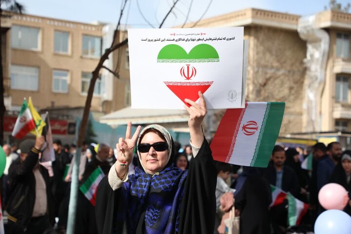 تصاویر/ جشن چهل و هفتمین سالروز پیروزی انقلاب و راهپیمایی یوم‌الله ۲۲ بهمن در سمنان