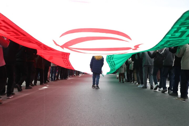 تصاویر/ جشن چهل و هفتمین سالروز پیروزی انقلاب و راهپیمایی یوم‌الله ۲۲ بهمن در سمنان