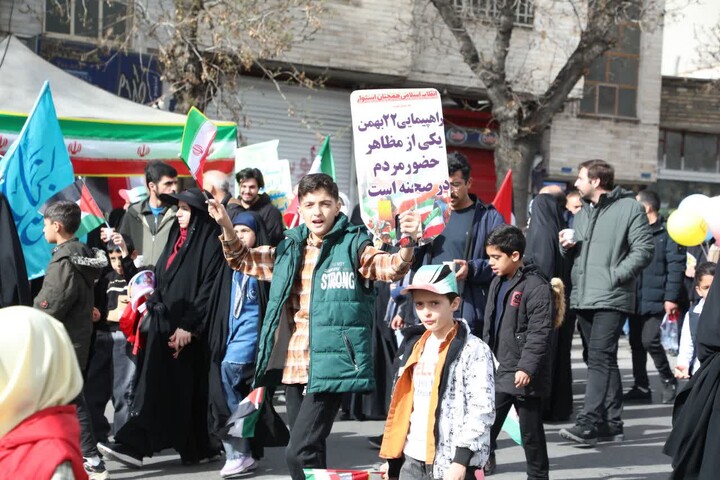 تصاویر/ جشن چهل و هفتمین سالروز پیروزی انقلاب و راهپیمایی یوم‌الله ۲۲ بهمن در سمنان