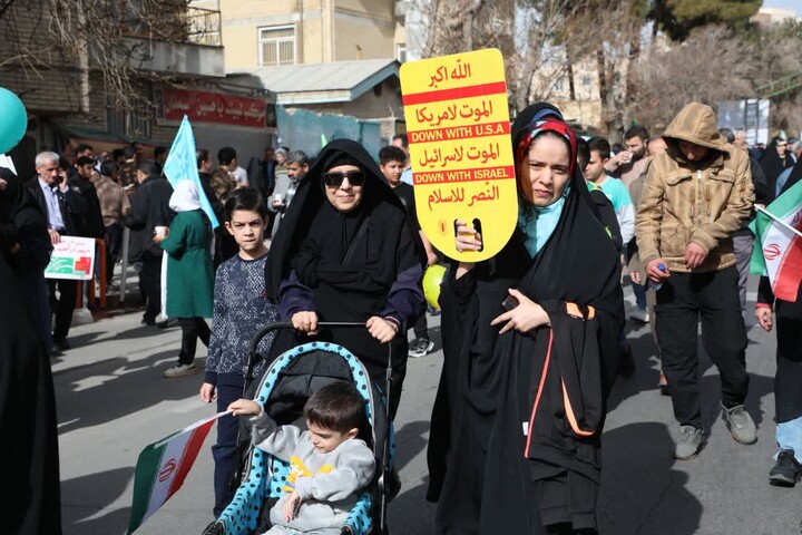 تصاویر/ جشن چهل و هفتمین سالروز پیروزی انقلاب و راهپیمایی یوم‌الله ۲۲ بهمن در سمنان