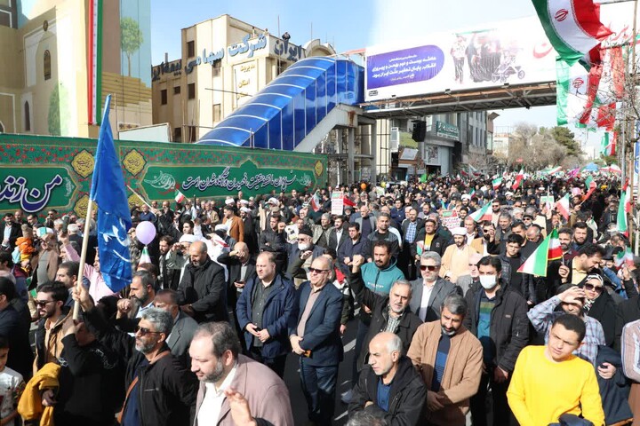 تصاویر/ جشن چهل و هفتمین سالروز پیروزی انقلاب و راهپیمایی یوم‌الله ۲۲ بهمن در سمنان