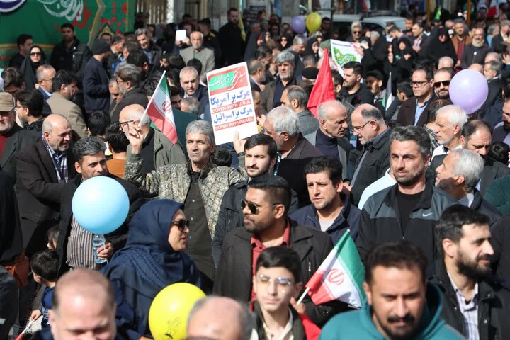 تصاویر/ جشن چهل و هفتمین سالروز پیروزی انقلاب و راهپیمایی یوم‌الله ۲۲ بهمن در سمنان