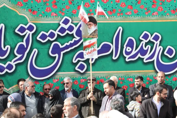 تصاویر/ جشن چهل و هفتمین سالروز پیروزی انقلاب و راهپیمایی یوم‌الله ۲۲ بهمن در سمنان