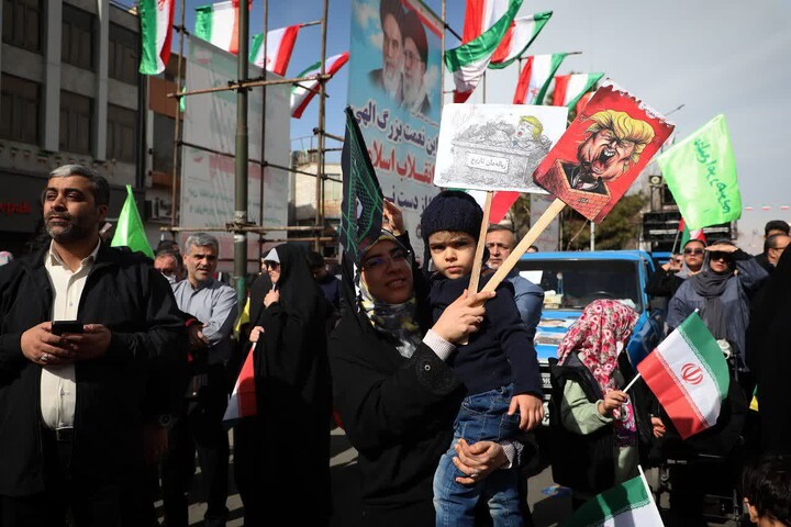 تصاویر/ جشن چهل و هفتمین سالروز پیروزی انقلاب و راهپیمایی یوم‌الله ۲۲ بهمن در سمنان