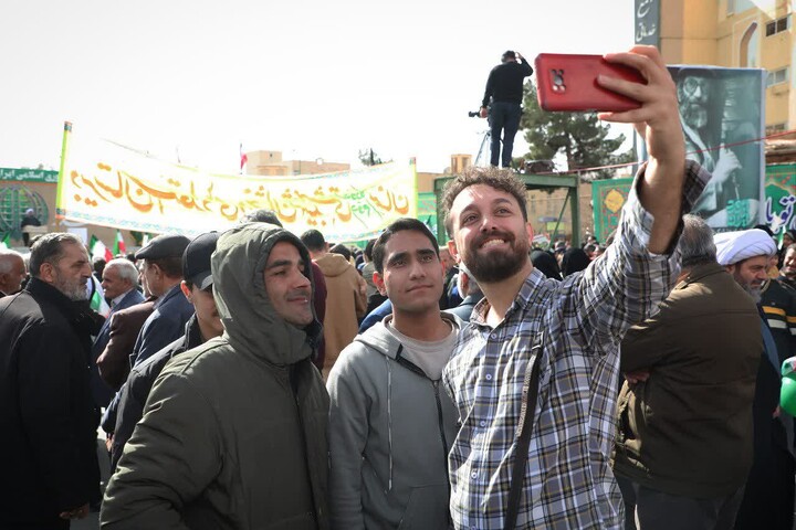 تصاویر/ جشن چهل و هفتمین سالروز پیروزی انقلاب و راهپیمایی یوم‌الله ۲۲ بهمن در سمنان